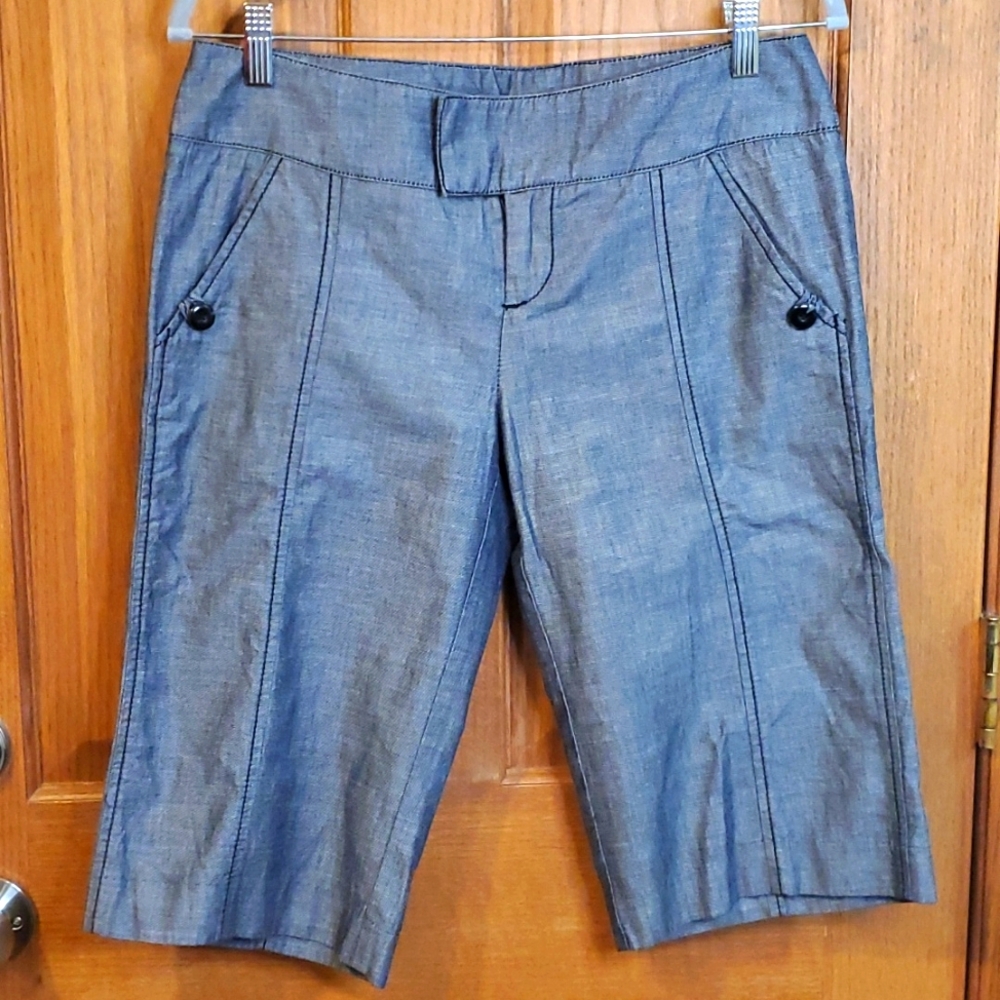 💥💥3/$15💥 Cidra Shorts Business casual Bluish Gray Size 6